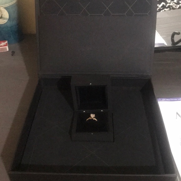 1.59 Karat 24K gold Asscher cut engagement ring. - Picture 1 of 7